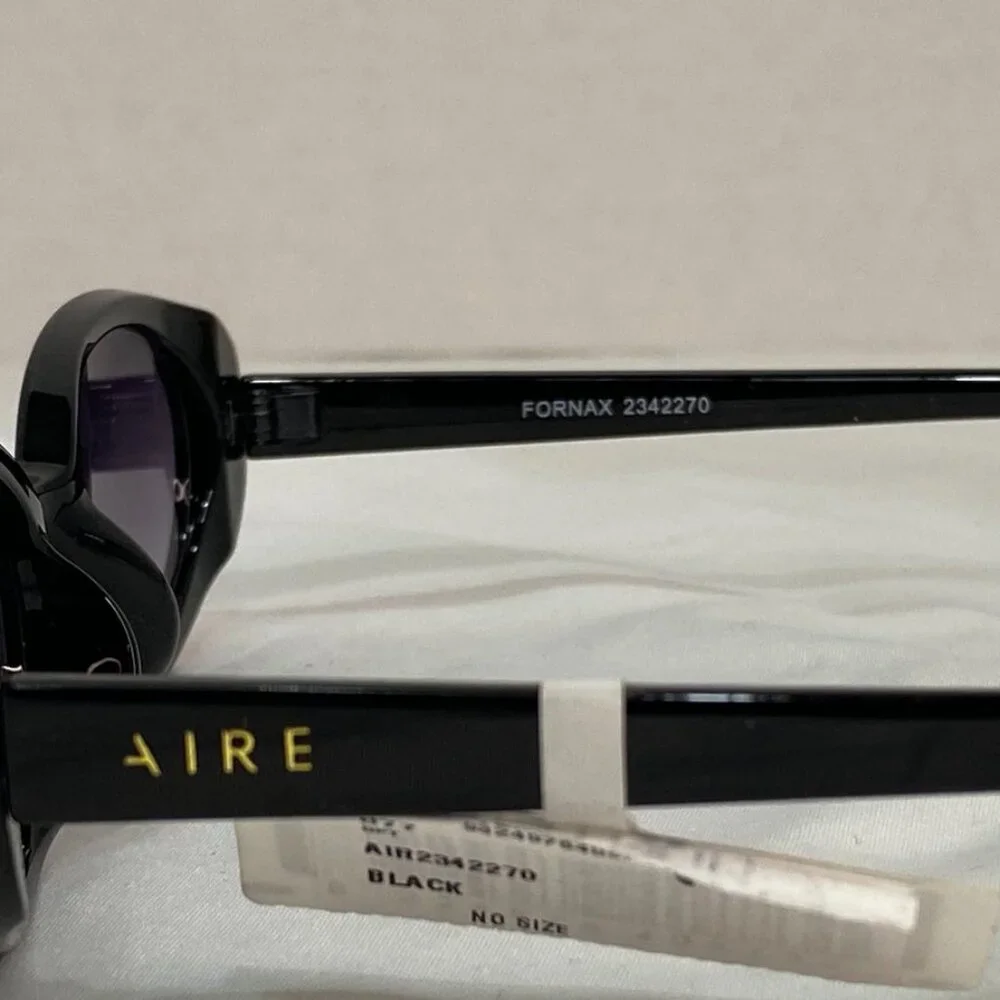 AIRE Fornax Oval Black Frame Retro Gradient Lens Sunglasses Black One Size